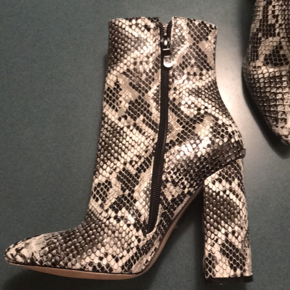 PRETTYLITTLETHING “SNAKESKIN” BOOTS